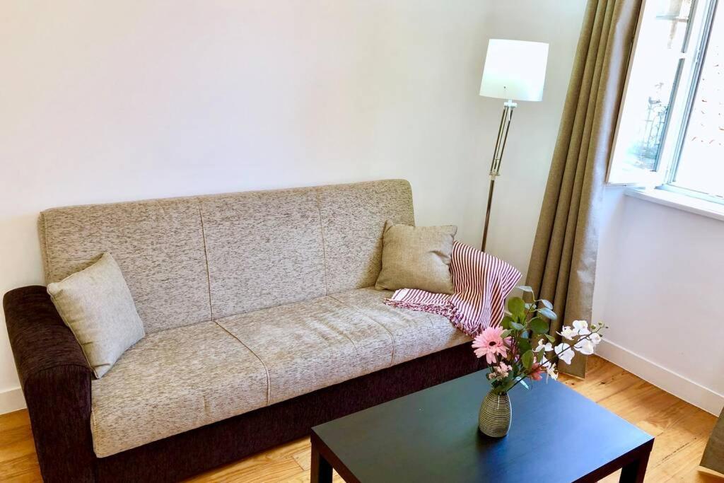 32 2 - Heart Of Lisbon Private Apartment, Bairro Alto 外观 照片