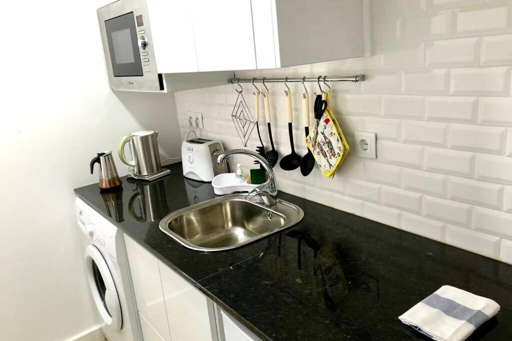 32 2 - Heart Of Lisbon Private Apartment, Bairro Alto 外观 照片