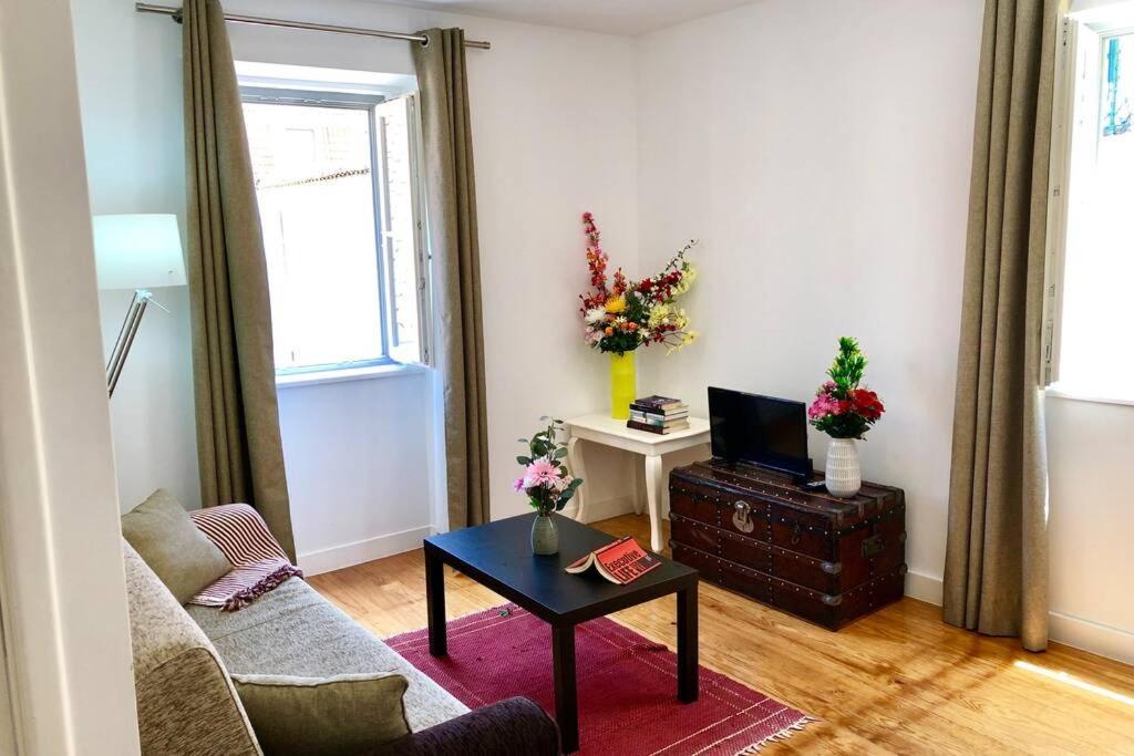 32 2 - Heart Of Lisbon Private Apartment, Bairro Alto 外观 照片