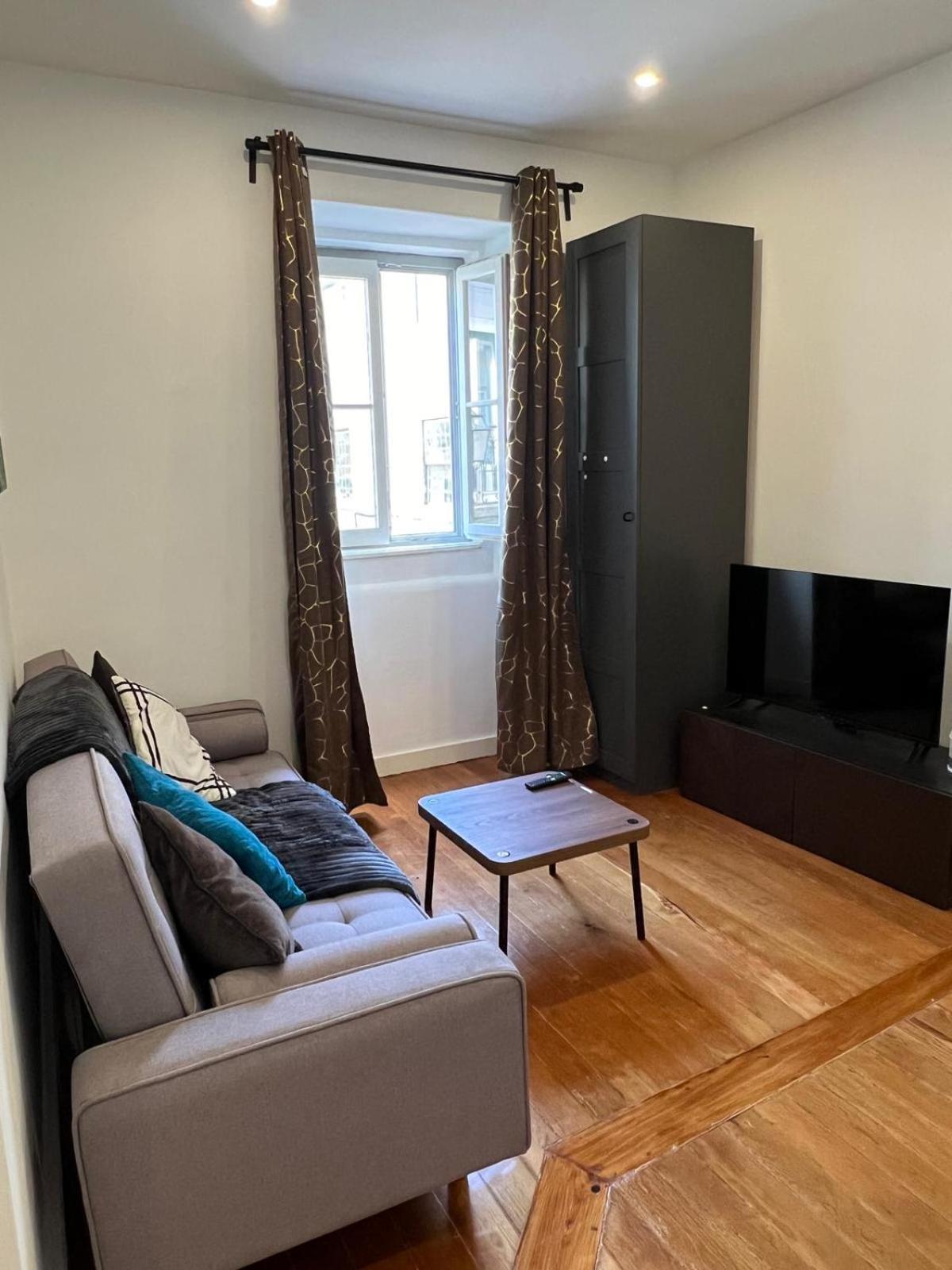 32 2 - Heart Of Lisbon Private Apartment, Bairro Alto 外观 照片